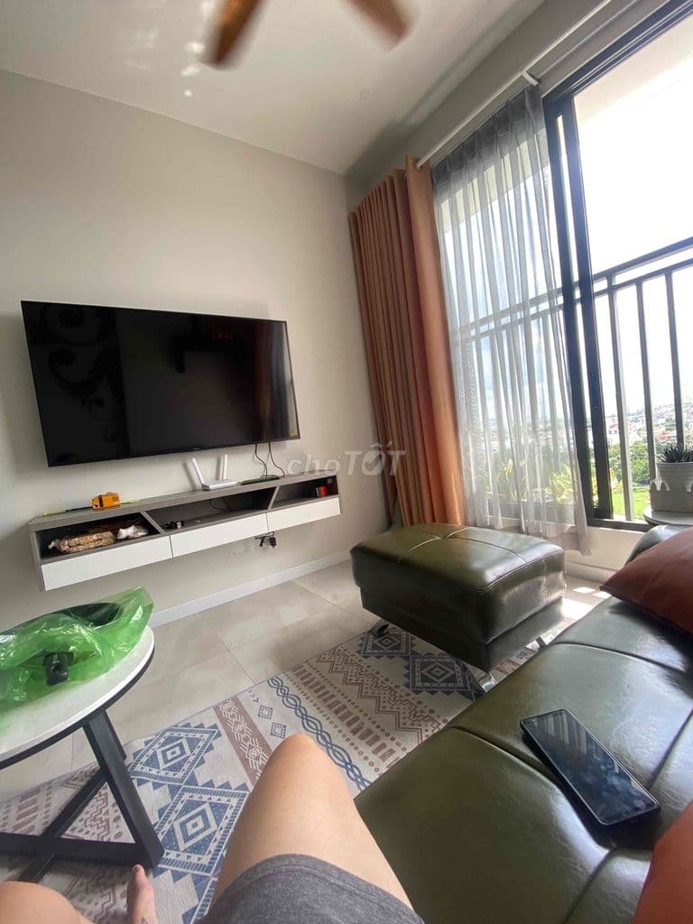 cần bán gấp căn gốc không đối cửa *** C5