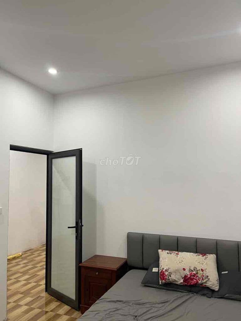 Hạ 300tr nhà 60m ra Nguyễn Xiển-ngõ 3 gác-62m*2T;MT6m;2N