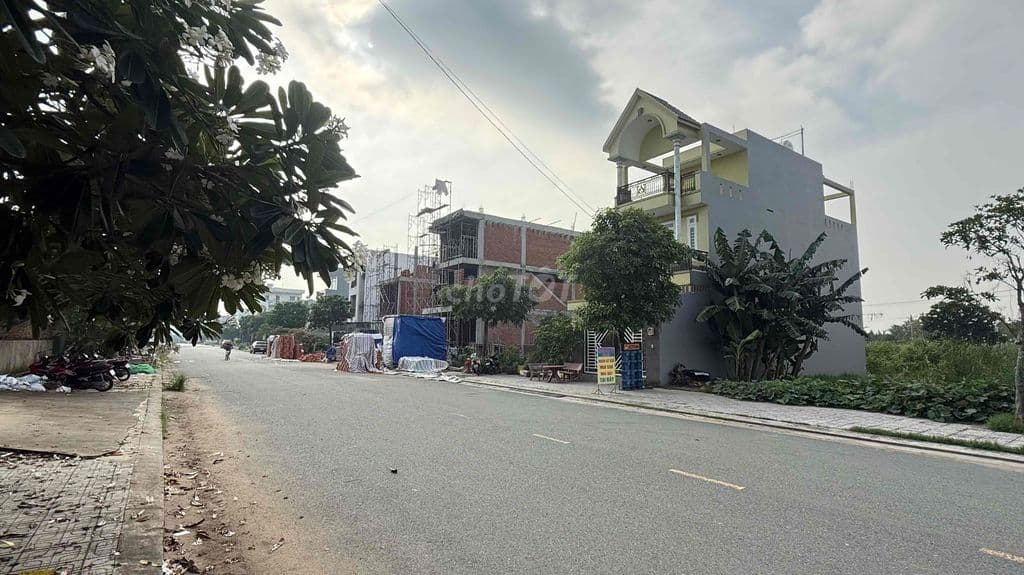 NỀN DÂTD TRỤC 30M - KDC Đảo Kim Cương - 5.9 TỶ/95.7M2 - Ảnh 2