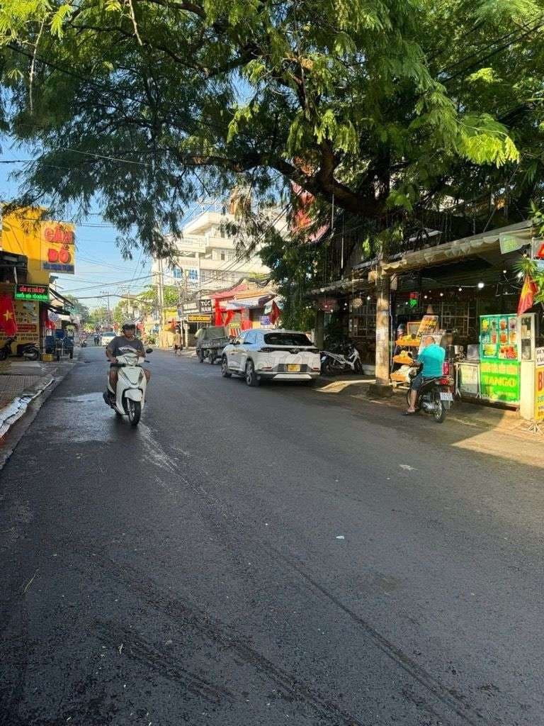 Nguyễn Sỹ sách P 15 Tân Bình Ngang 5M - 110M2 Giá : 7.7Tỷ