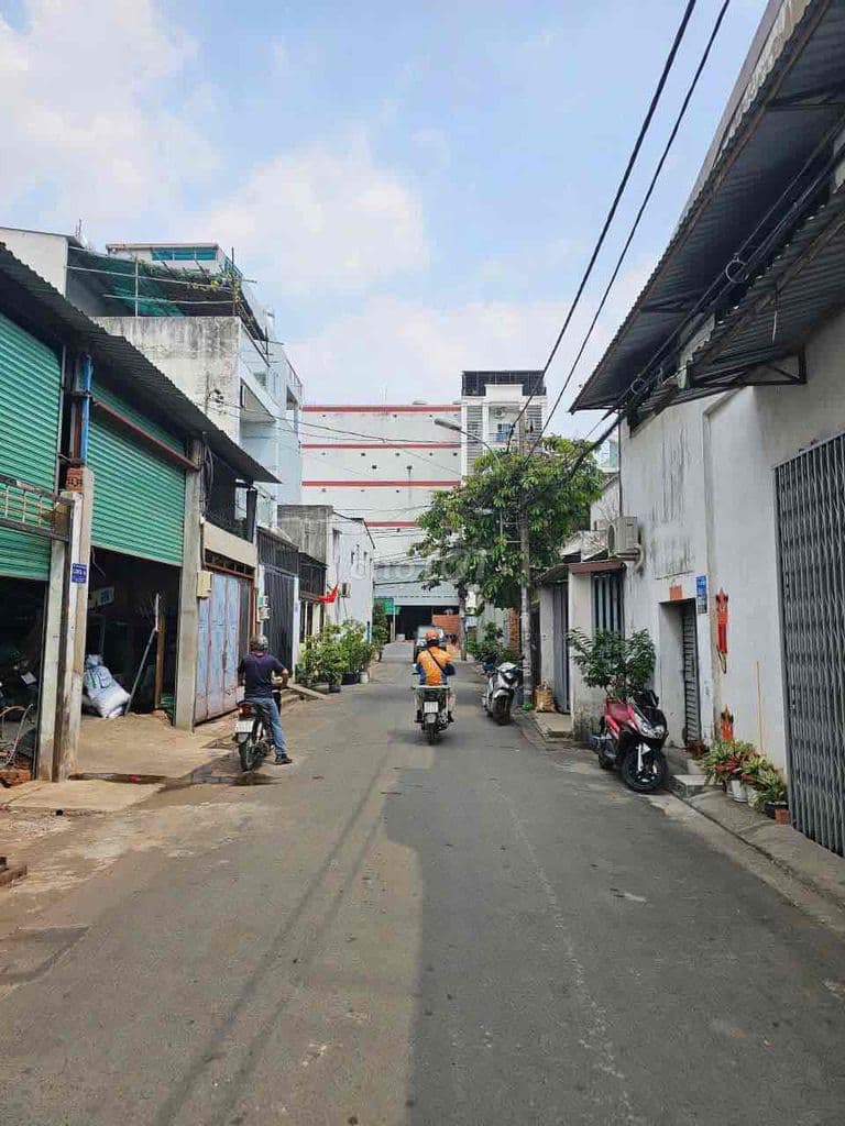 Bán nhà hẻm 879 Hương lộ 2, P. Bình Trị Đông A, 4 x 20m, 1 lửng, giá 6 - Ảnh 2