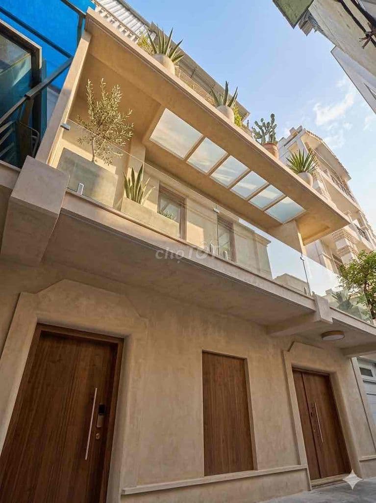 4.5 tỷ TL, nhà 3 tầng, ngang gần 7m, 2 căn ra mặt tiền Phạm Văn Hai