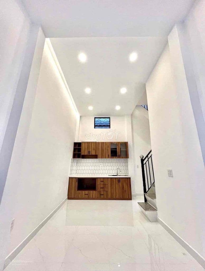 Nhà nằm ngay khu vực đắc địa, cơ hội kinh doanh và cả ở Lê Văn Duyệt