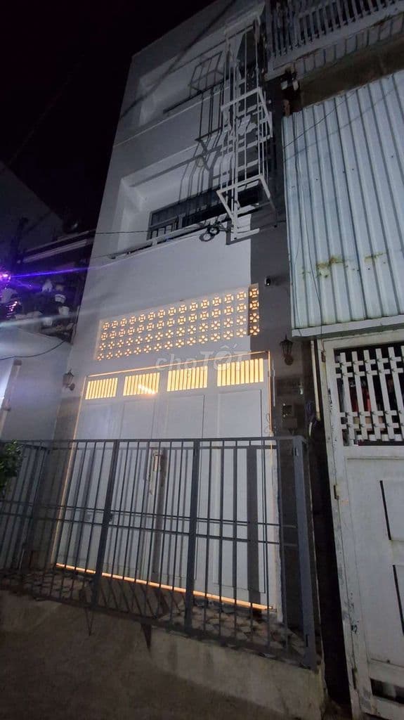 NHÀ BÁN 93M2 4.3X22 3 TẦNG 4PN, HXT SÁT AEON TÂN PHÚ, GIÁ NHỈNH 6.X TỶ - Ảnh 2