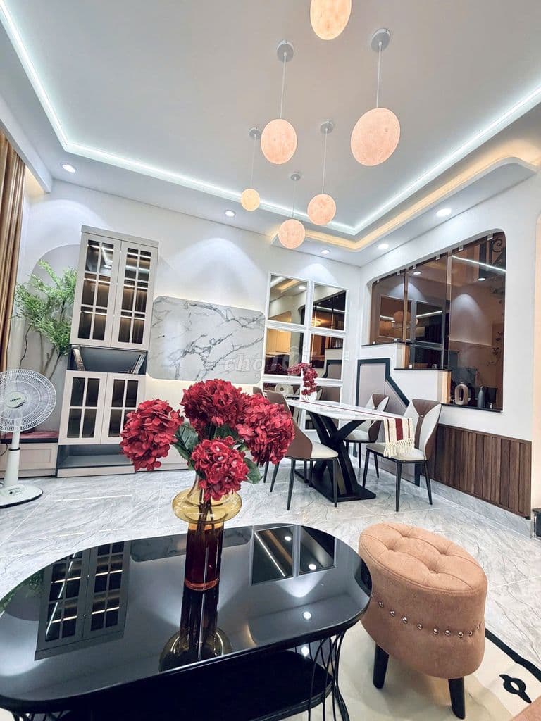 Nhà 03 tầng , full nội thất cao cấp hẻm xe hơi khu VIP HUỲNH VĂN BÁNH - Ảnh 3