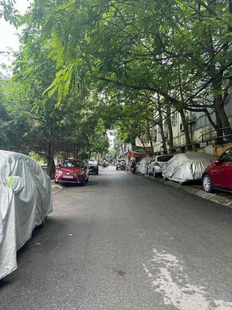 Nhà hiếm phố hot võ thị sáu mới kính koong ôtô dừng đỗ ngày đêm ở ngay