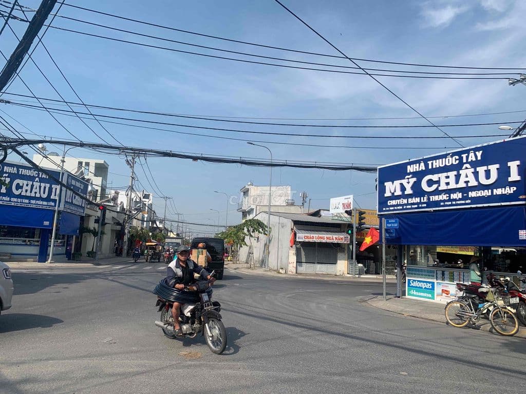 gia đình cần bán đất