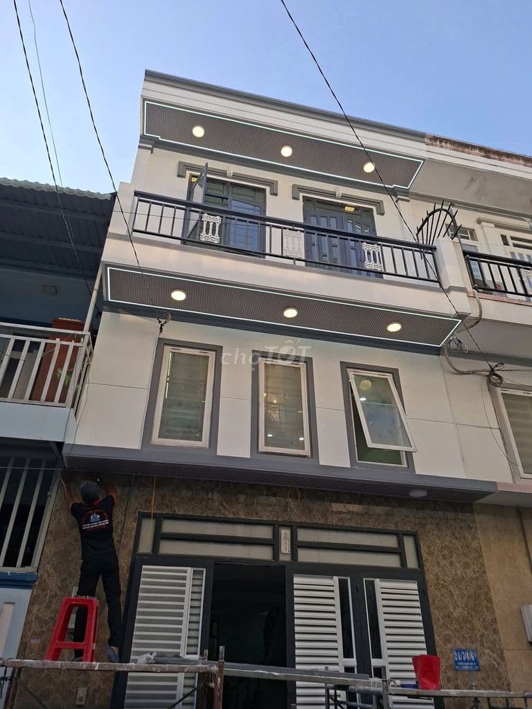 Nhà phố liền kề 5m x 10m, hẻm xe hơi 7m