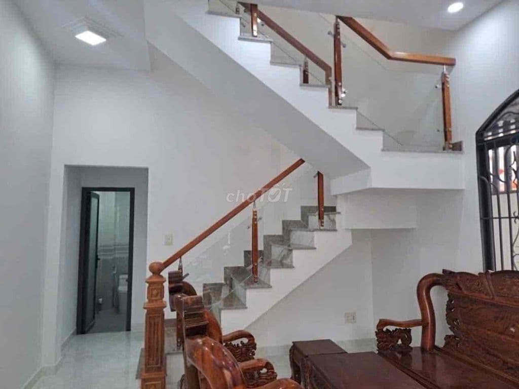 121M - 7,5 tỷ - Phan Văn Hớn - Tân Thới Nhất Q12 - Hẻm Xe Hơi