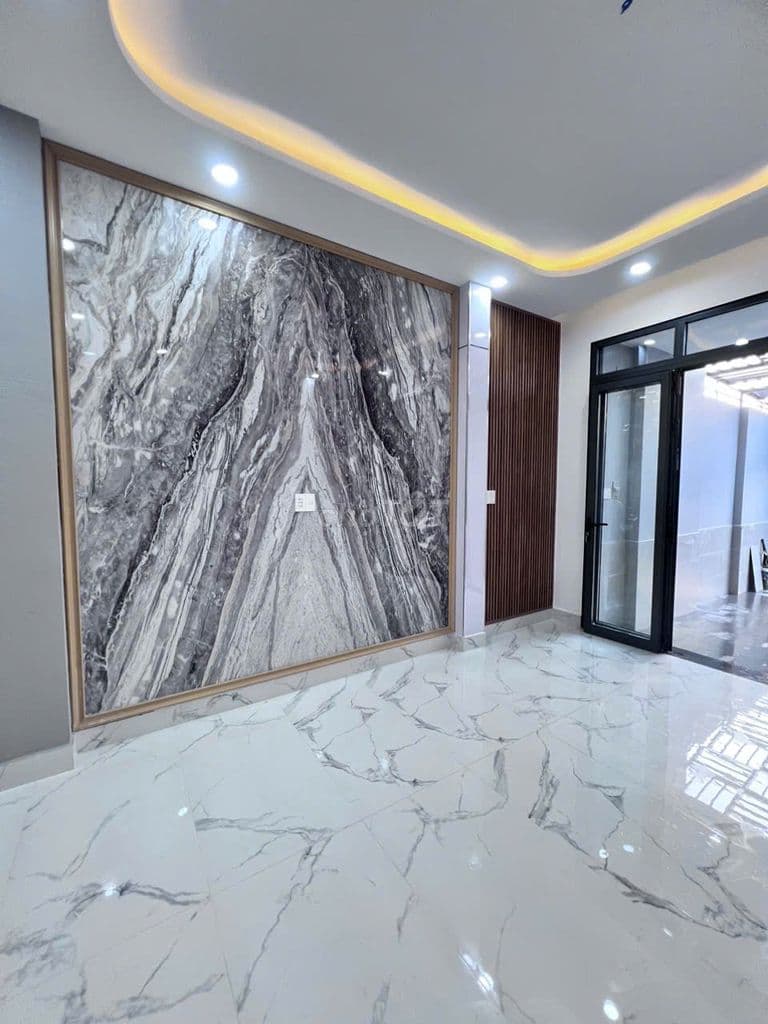 NHÀ MẶT TIỀN - BÌNH CHÁNH - ĐƯỜNG NHỰA 7M- ĐẸP 4 TẦNG-73M2 GIÁ 4.5 TỶ - Ảnh 3