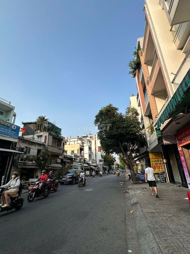 MẶT TIỀN GIA PHÚ (4X20) ĐỐI DIỆN TRƯỜNG PHẠM PHÚ THỨ Q.6