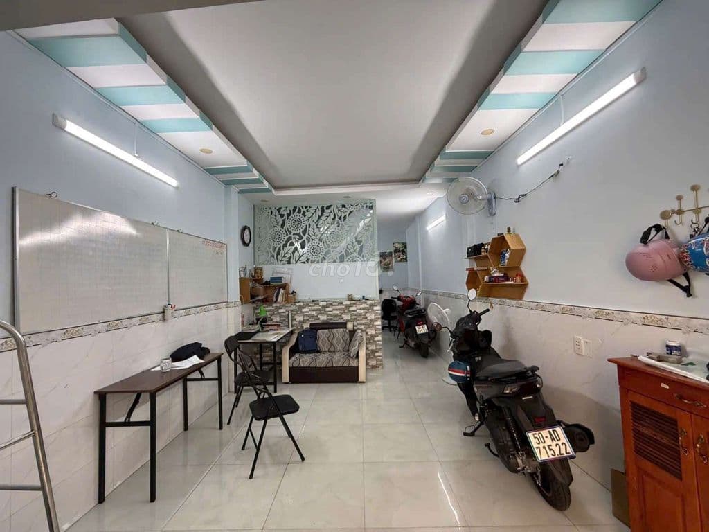 Siêu Phẩm Phạm Thế Hiển P4 - Không qui hoạch, không lộ giới. Sát MT