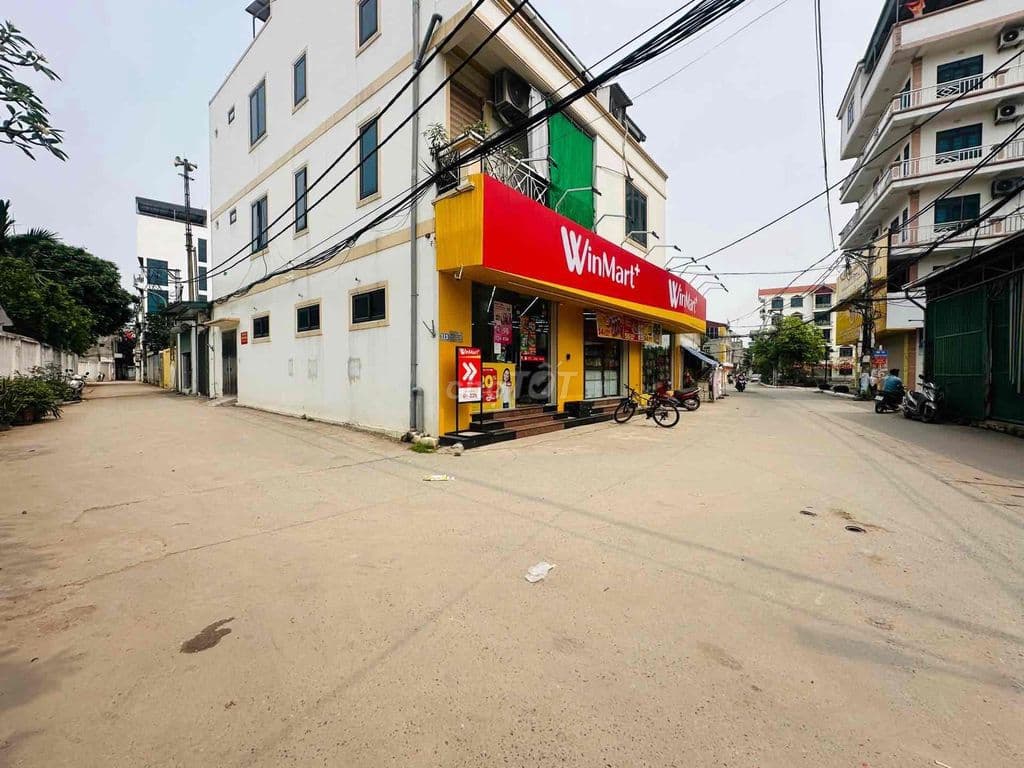 NHÀ DÂN XÂY 6 TẦNG THANG MÁY x 50m2 , SÁT VĐ3.5 , TRỊNH VĂN BÔ KÉO DAI