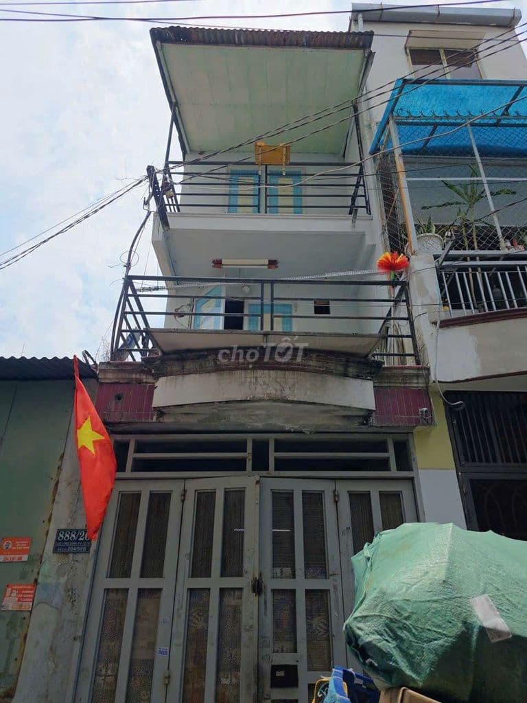 NHÀ 3 TẦNG LẠC LONG QUÂN P8 TÂN BÌNH GIÁ 4 TỶ 350 GẦN CHỢ TÂN BÌNH