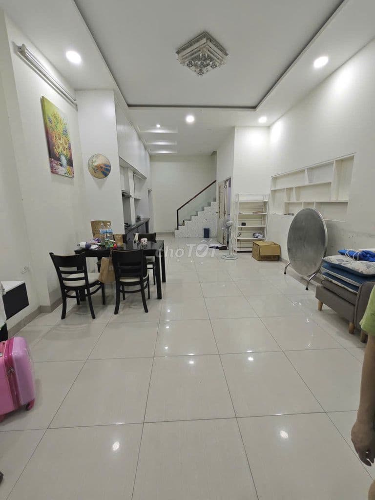 CG: Giá Tốt Nhà 3 Tầng KDC Hồng Long Cạnh Vạn Phúc Chỉ nhỉnh 6 đồng - Ảnh 2