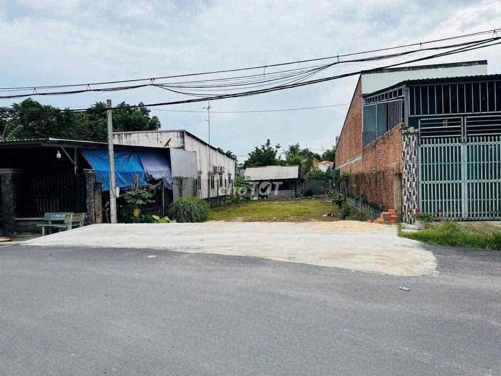 Lô đất ngộp Chủ quyết định bán giá tốt 354m2 800tr khu vực dân cư... - Ảnh 3