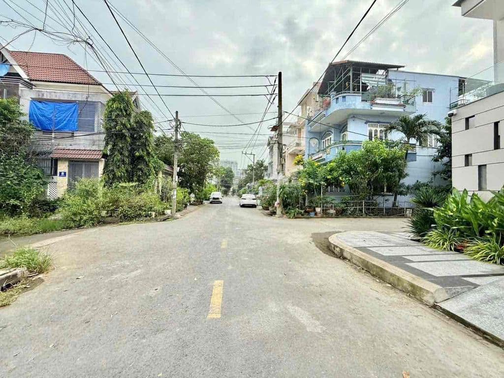 BÁN LÔ BIỆT THỰ 198m2 hướng đông nam Sau GigaMall Phạm Văn Đồng - Ảnh 3