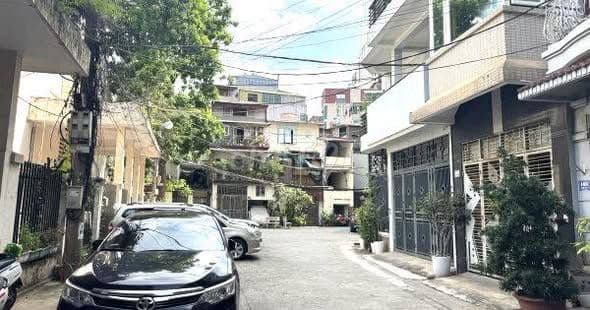 bán nhà 58/61m2 Hoàng Cầu - Gara Ôtô - 21 tỷ