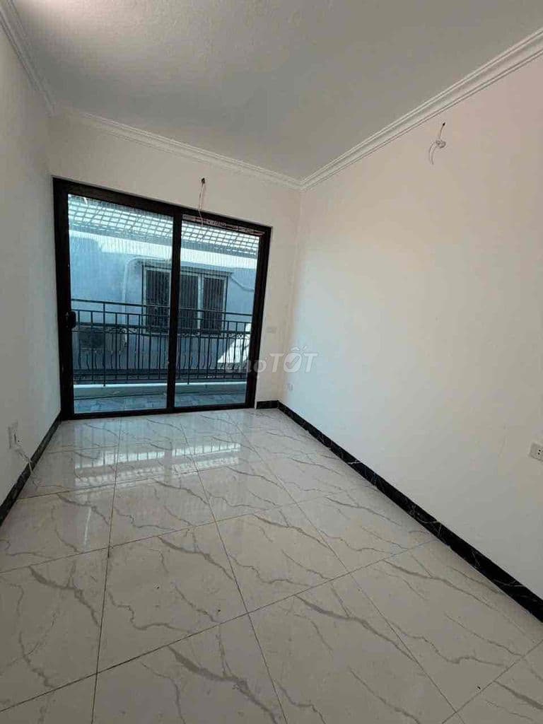 💥 NHÀ ĐẸP ÂU CƠ - 47m- 3TẦNG - mt 5m Giá chào hơn 1 tỷ Tây Hồ - Ảnh 3