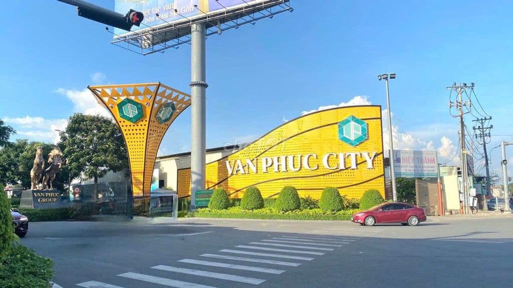 16,8 tỷ trung tâm vip vạn phúc city hiếm có nhà lẹ anh chị. Siêu hiếm