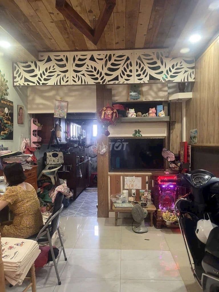 nhà sc đẹp dt 3x8m trệt 1 lầu 3pn 2wc 2/ Đặng Thúc Vịnh HM HCM , 950tr