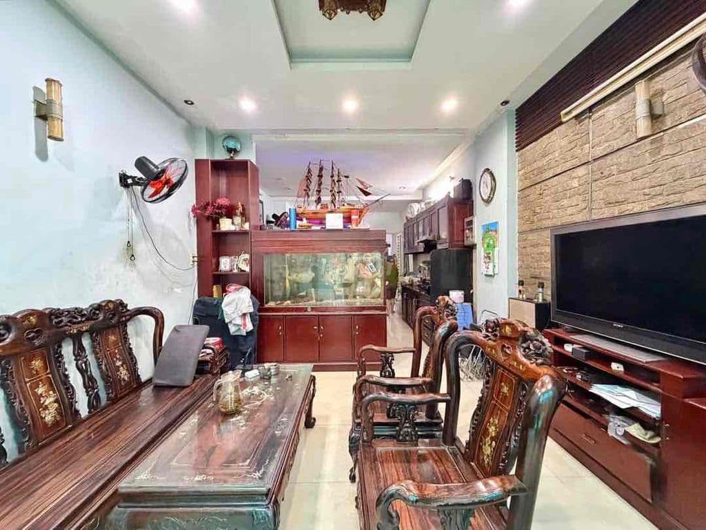 Ngộp 14 tỷ Gấp bán CHDV Phan Xích Long ngay khu đường Hoa 110m2 - Ảnh 2