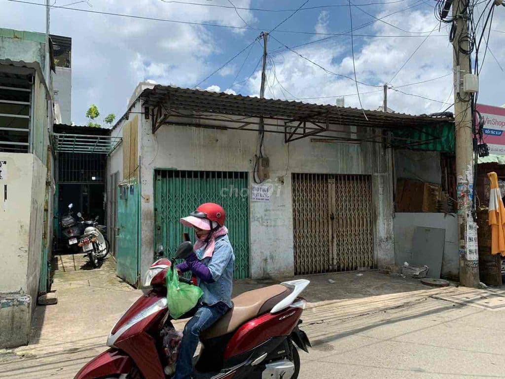 NHÀ CẤP 4 NGANG 7M CÁCH QL13 30M, NGAY DS7 HIỆP BÌNH, THÔNG VẠN PHÚC