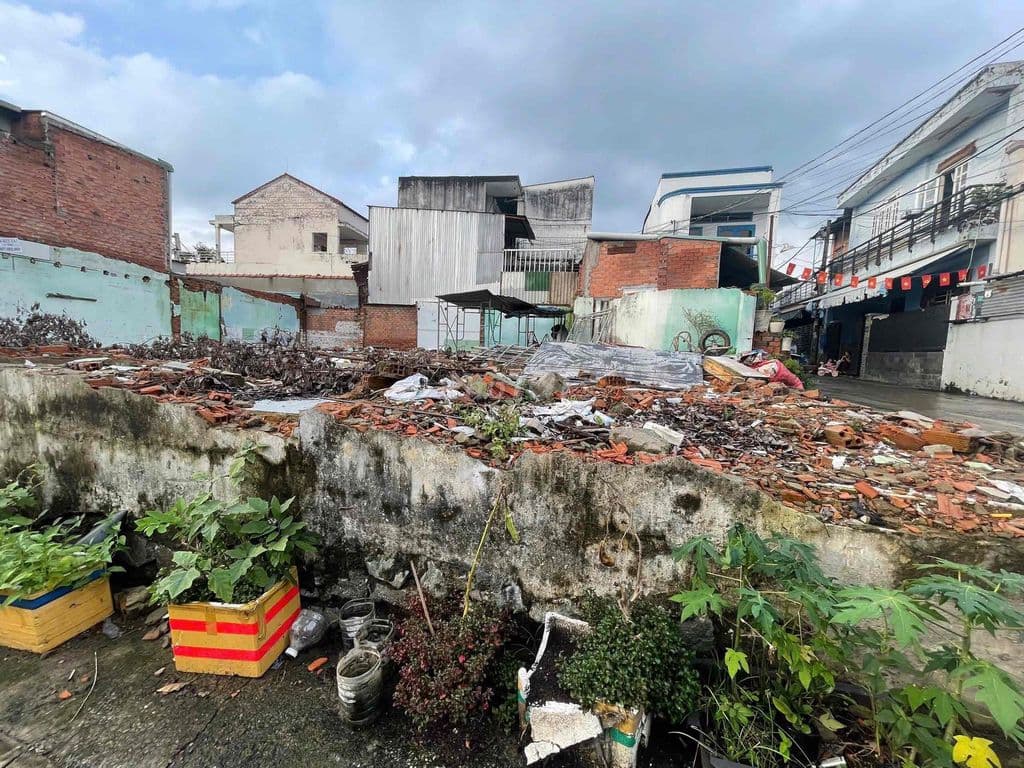 60tr/m2 NGAY GA METRO - GÓC 2 MẶT TIỀN ,XÂY DỰNG CAO ,KHU SẦM UẤT - Ảnh 3