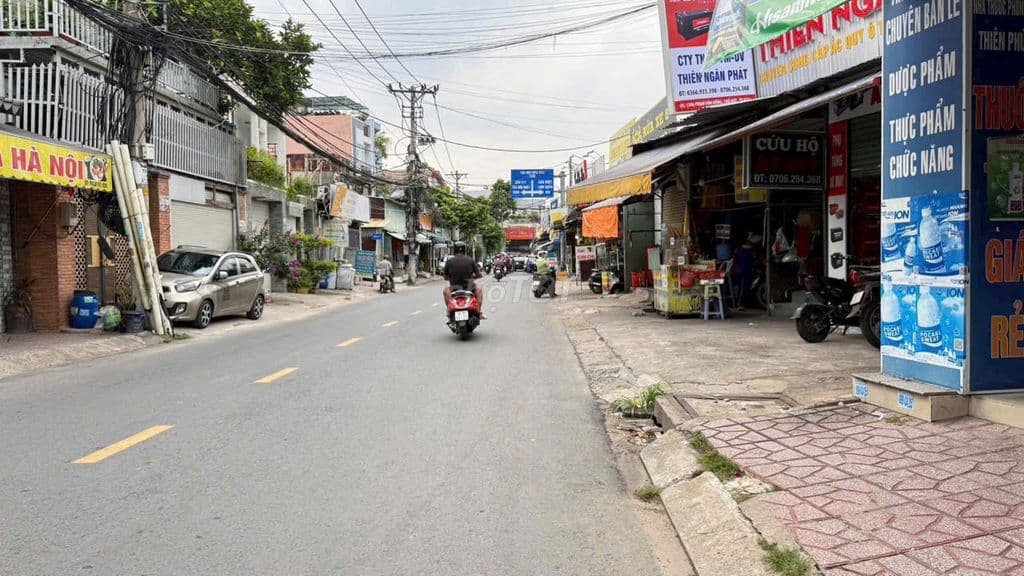 ĐẤT LỚN 2156M2- SÁT PHẠM VĂN ĐỒNG- HẺM XE TẢI- MẶT TIỀN 42M- 44TR/M2