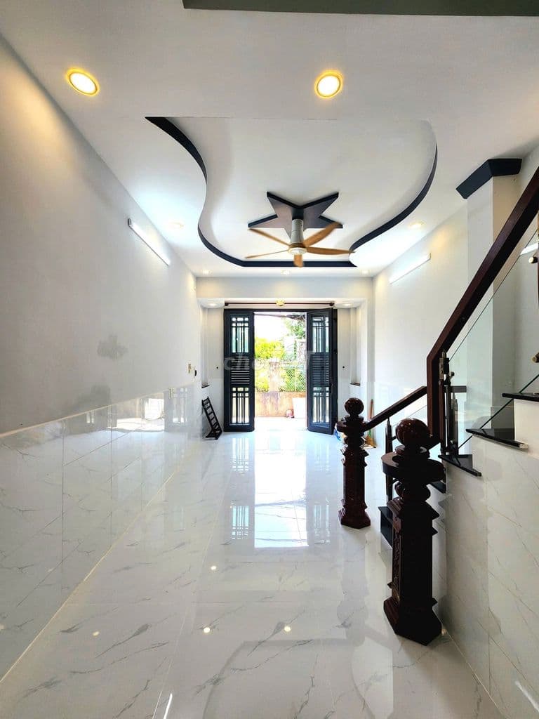 BÁN NHÀ PHÚ ĐỊNH Q8 - 3 TẦNG/ 2PN - 3,65x12 - NHA MỚI DỌN VÀO Ở NGAY - Ảnh 2