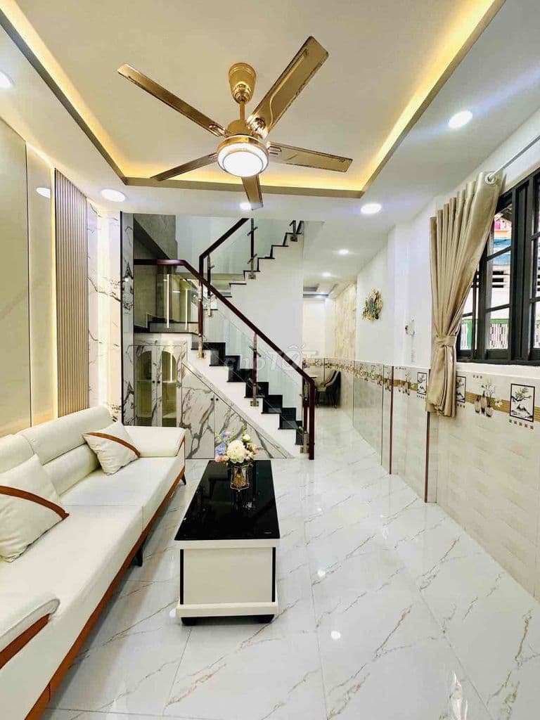 ĐỐI DIỆN UBND QUẬN - HẺM THÔNG - 2 TẦNG MỚI FULL NT - 36M2 - 4.18 TỶ T