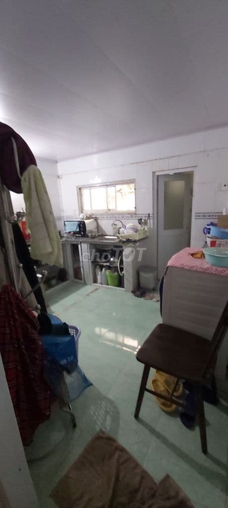 Lầu 1 lô D cx Ly Thuong Kiet