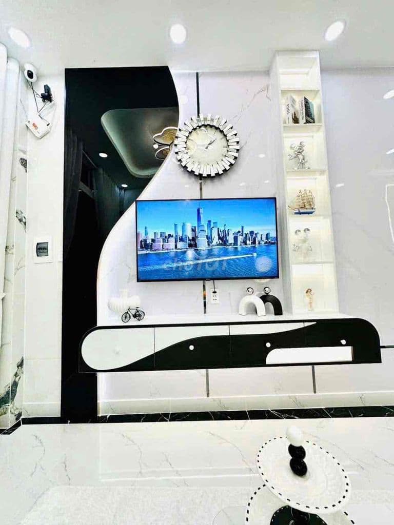 Chính chủ bán nhà full nội thất đường Nguyễn thị thập - Ảnh 2