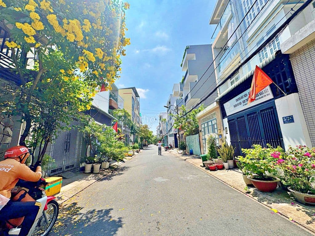 Bán Lô Đất DT96m2 (5x19.15) Đường 8m, XD Hầm 4 tầng, Ngay KDC Sông Đà