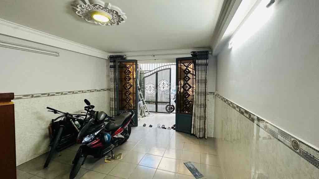 🔥 SIÊU PHẨM 2 TẦNG – SÁT MẶT TIỀN NGUYỄN VĂN QUÁ – CHỈ HƠN 5 TỶ 🔥 - Ảnh 3