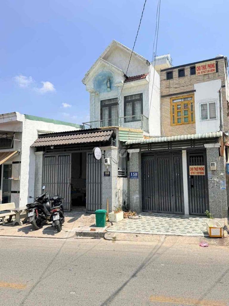 MẶT TIỀN ĐƯƠNG GIÁ RẺ HƠN TRONG HẺM 4.1M x 27M ĐÚC 2 LẦU . Q12