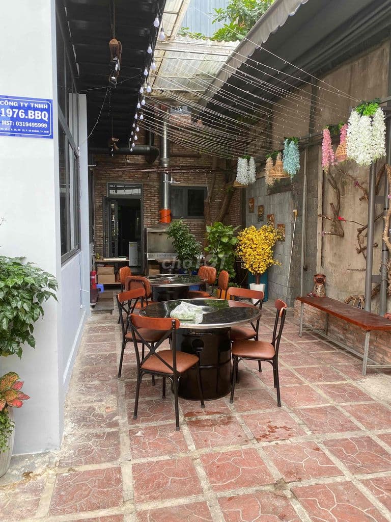 Em cần Sang Quán 1976 BBQ