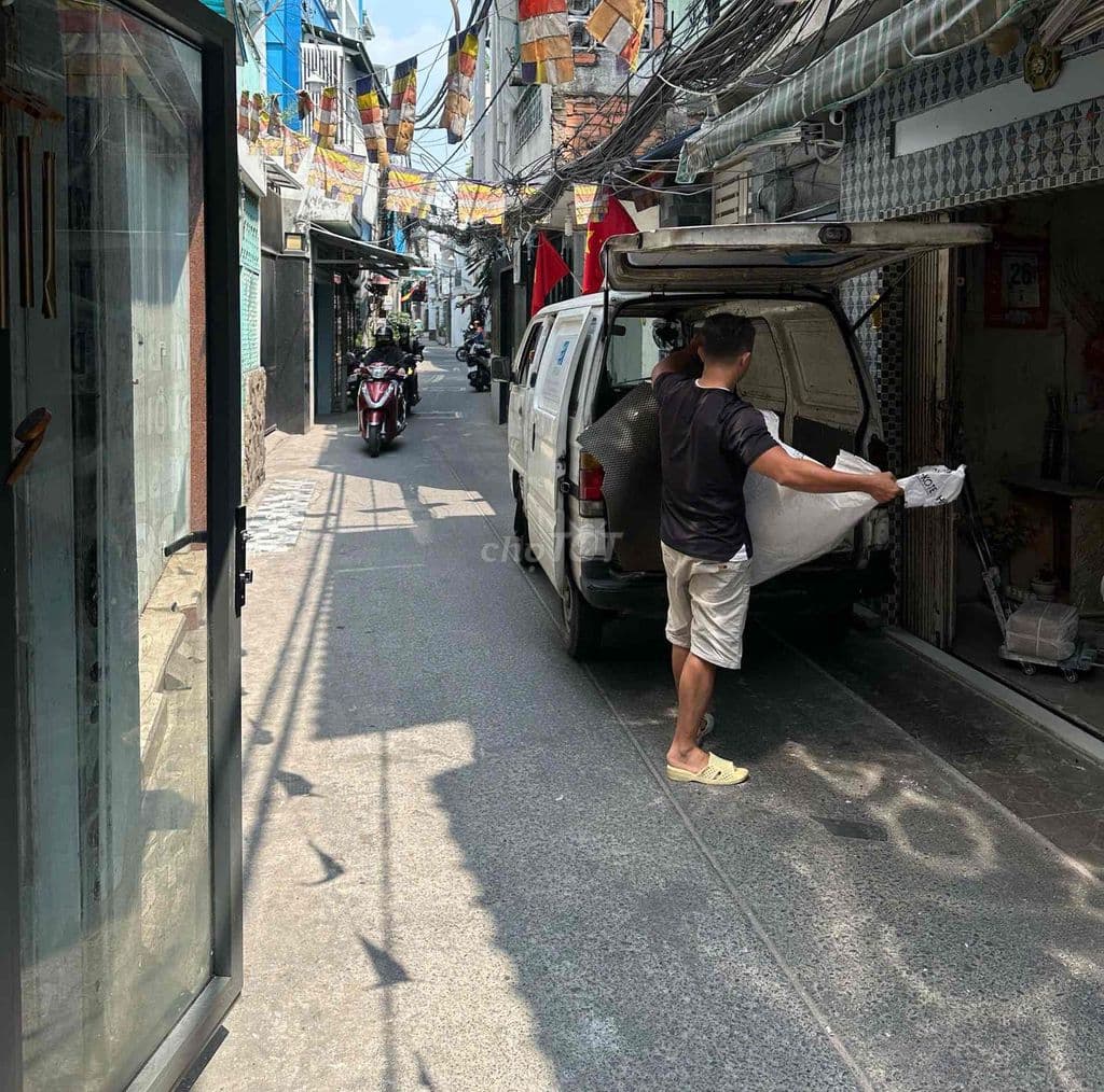 Nhà hẻm xe hơi đường Xô Viêt Nghệ Tĩnh