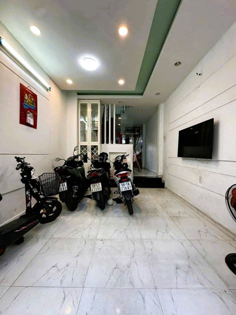 Bán nhà 3 tầng Phạm Thế Hiển P4-Q8 - Ảnh 3