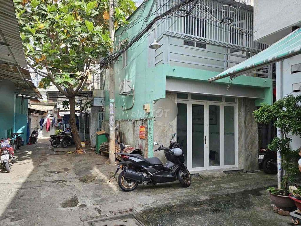 NHÀ TRỊNH ĐÌNH TRỌNG VỊ TRÍ ĐẸP 4,2m x 7,2m