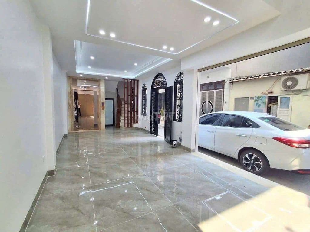 BÁN NHÀ LÔ GÓC SÀI ĐỒNG 7 TẦNG THANG MÁY Ô TÔ VÒNG QUANH FULL NỘI THẤT