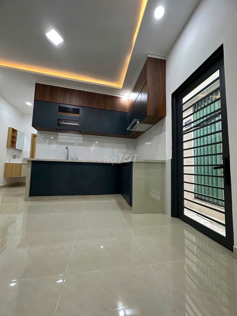 195/ Trần Q Thảo P9Q3: 4x11, 2 lầu,, 2PN, 2WC, nhà mới, hẻm thông