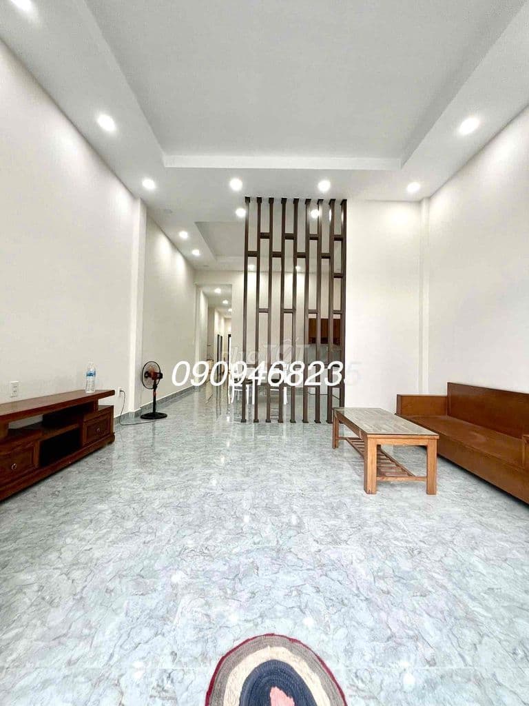 3,99 tỷ cho căn nhà 95m mới đẹp hẻm xe hơi ngay trung tâm Long Thới - Ảnh 2