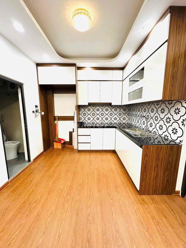 Dưới 3 tỷ có căn CC Láng-Tầng 1-Gần phố-Phôi riêng 75m;2N;2VS - Ảnh 3