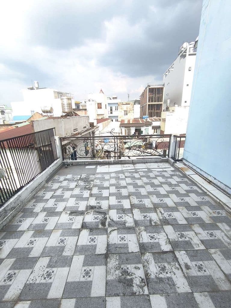 Bán nhà ở p16 - 33m² - 3 tầng 3PN - nhỉnh 3 tỷ