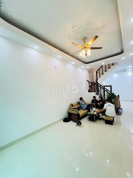 bán nhà 4pn Cầu Giấy lô góc 3 mặt thoáng - Ảnh 2
