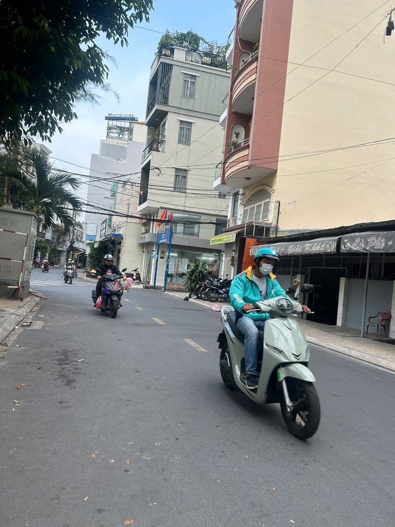 bán nhà HXH Bảy Hiền DT 4.6x17 giá chỉ 8 tỷ 950