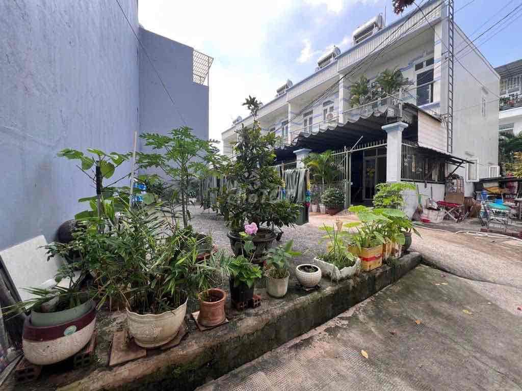 Bán đất lô góc HXH 5 x 14 m , Huỳnh Tấn Phát , Tân Phú, Quận 7 - Ảnh 2