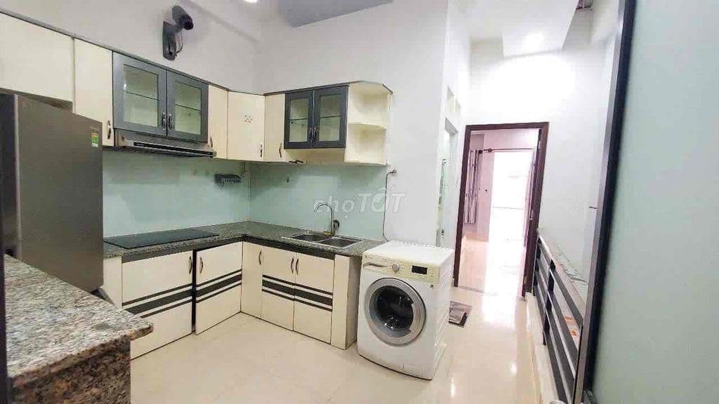 Phòng tách bếp Lê Văn Sỹ có ban công, full nội thất - Ảnh 2