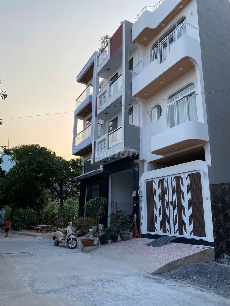Nhà 4 tầng đường Thạnh Lộc 28, APD, Quận 12, 60m² (4x15), hẻm xe hơi - Ảnh 2